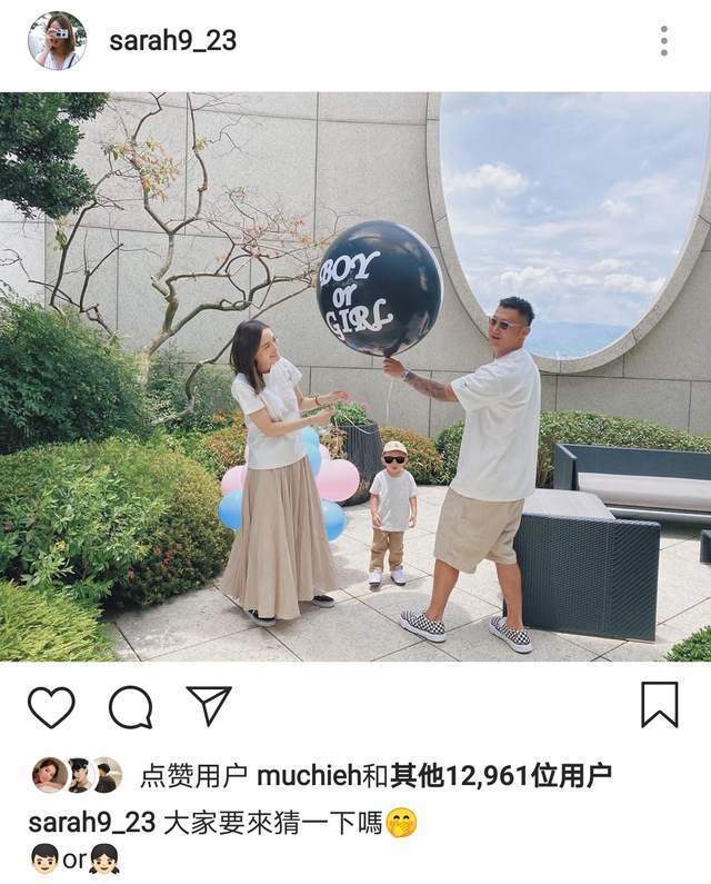 余文乐晒父女牵手照官宣二胎得女透露女儿顺利度过危险期