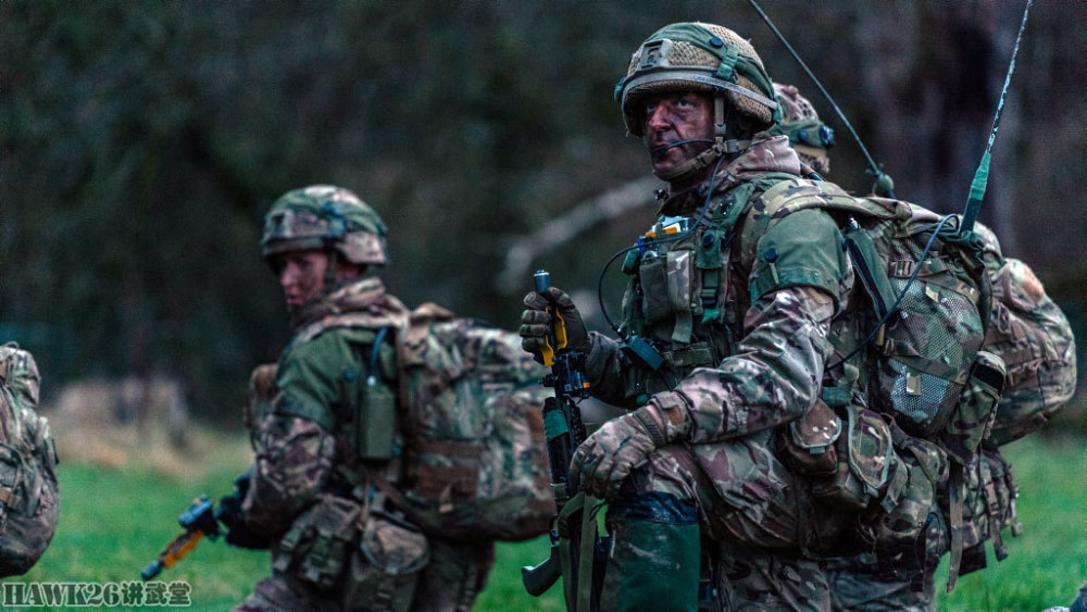 英国威塞克斯风暴联合军演解读现代伞兵战术机降伞降相结合