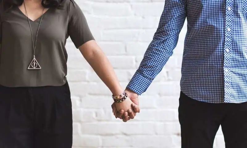 为什么高收入女性会承担更多的家务劳动 腾讯新闻