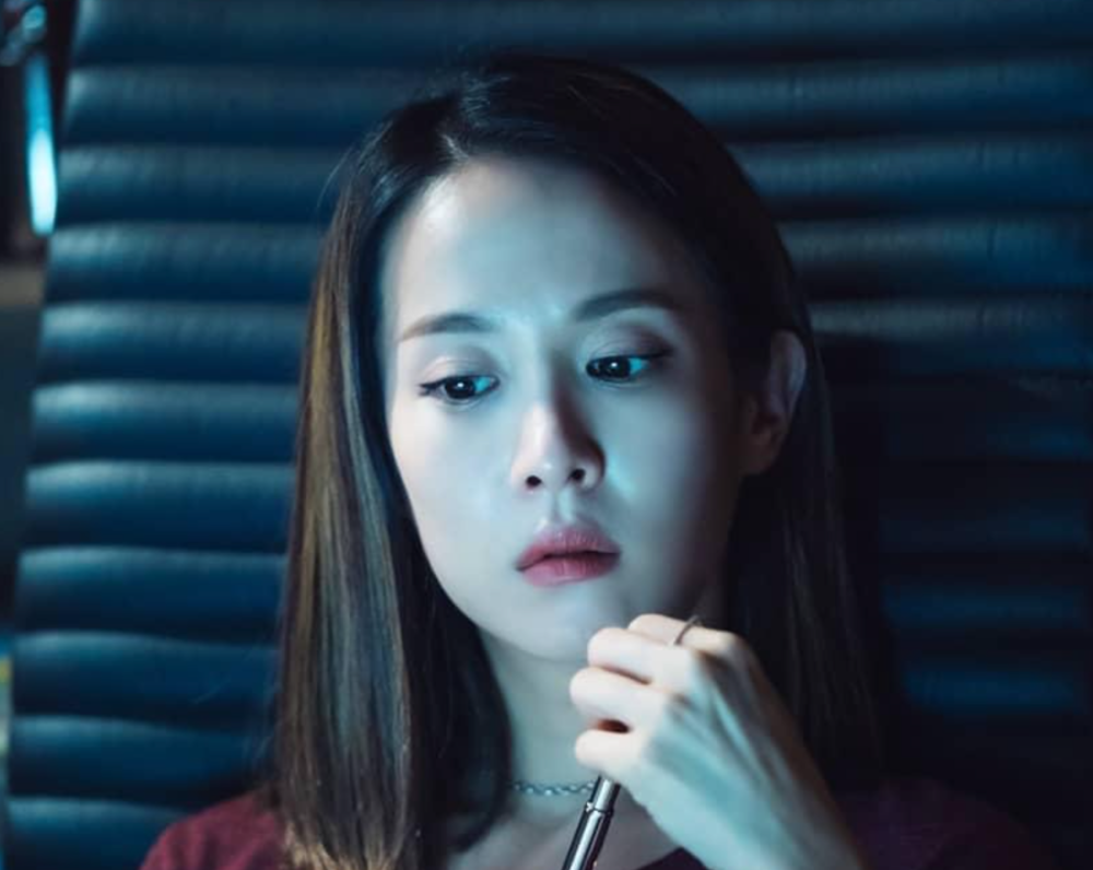 《寄生虫》里好糊弄的富家太太扮演者曹如晶,在新