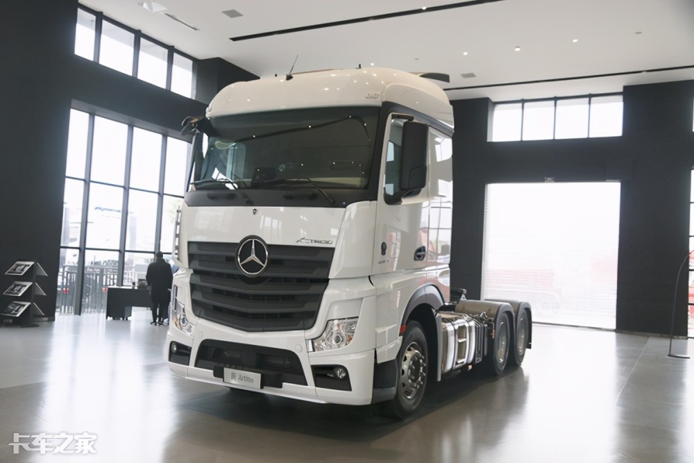 这才是卡车司机的梦想座驾,详解奔驰actros牵引车新变化