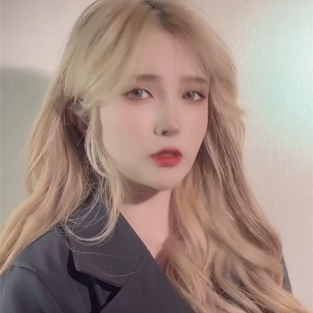 何婧婧深夜再次更新,配文内容直指前男友殷世航,网友