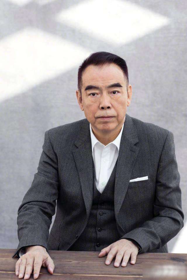 看了短片之后然后去翻看微博评论,里面全是针对陈凯歌一些话