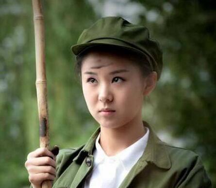 路遥写到田晓霞死去时痛哭流涕打电话叫弟弟来对他说晓霞死了