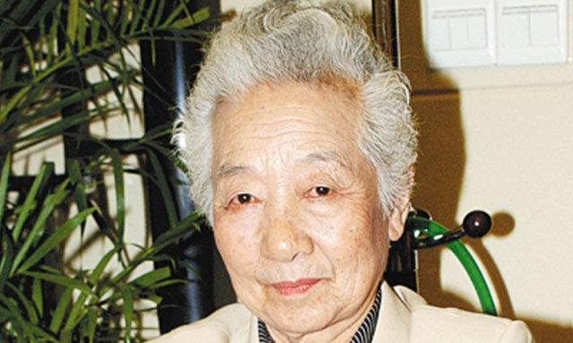 19张美照记录于蓝一生:从5岁到98岁,艺术界老前辈的华彩一生