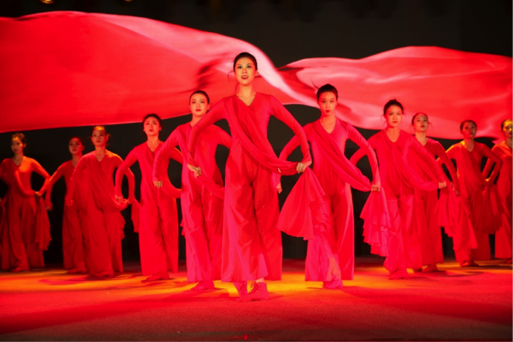 浙传举行红色舞剧《红》巡演,以文化赋能乡村振兴_腾讯新闻