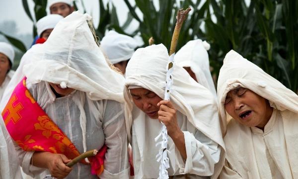 民间丧葬习俗禁忌不要犯这些忌讳小心容易惹出大麻烦