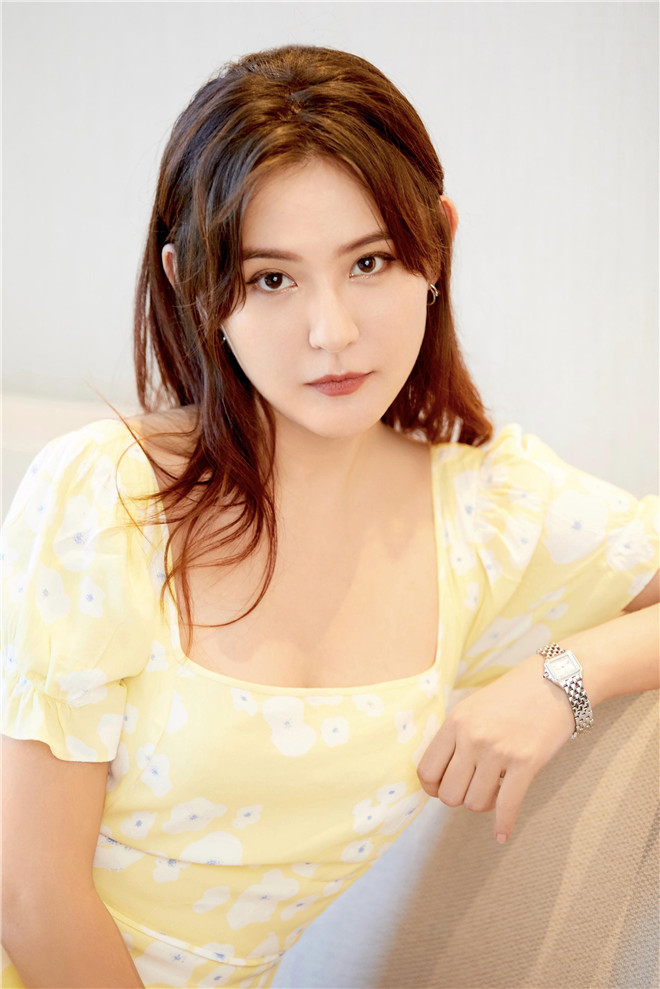 雷伊扎的全名是扎伊扎·阿里木江.