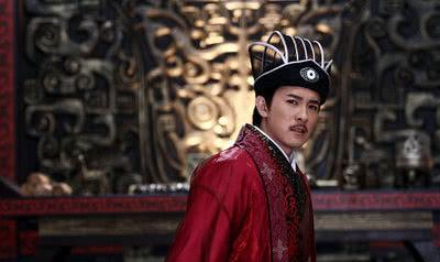 司马懿的孙子被追杀对随从说快用马鞭打我于是顺利逃出城门