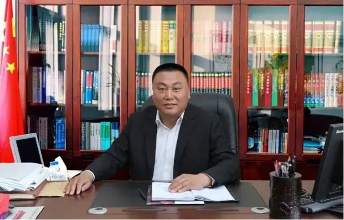 市实验长春五中换校长啦原五中校长于利合调任市实验校长