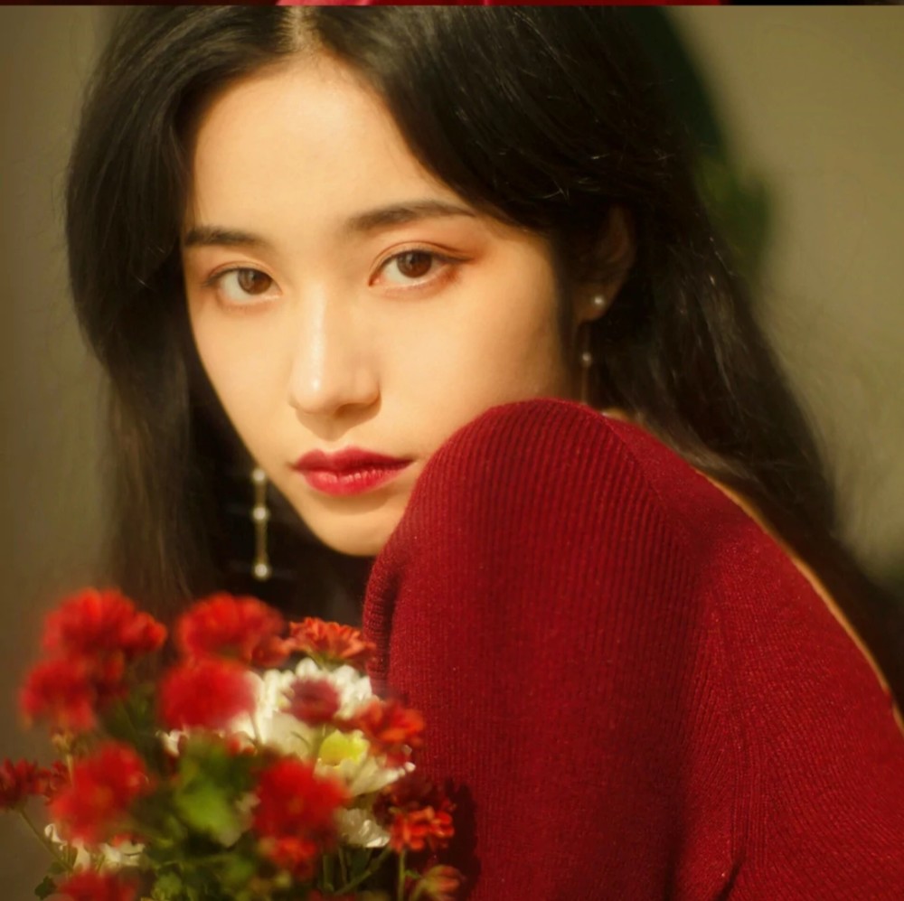 个性红色系头像有一种疼爱叫默默守候