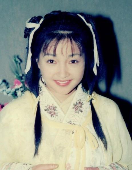 拒绝黎明追求因病差点自杀的最美郭襄50岁晒照让人不敢认