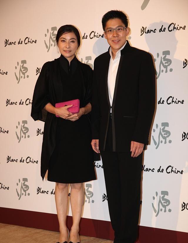 真相来了,原来郭晶晶霍启刚婚姻早已安排好,网友:有钱人的把戏