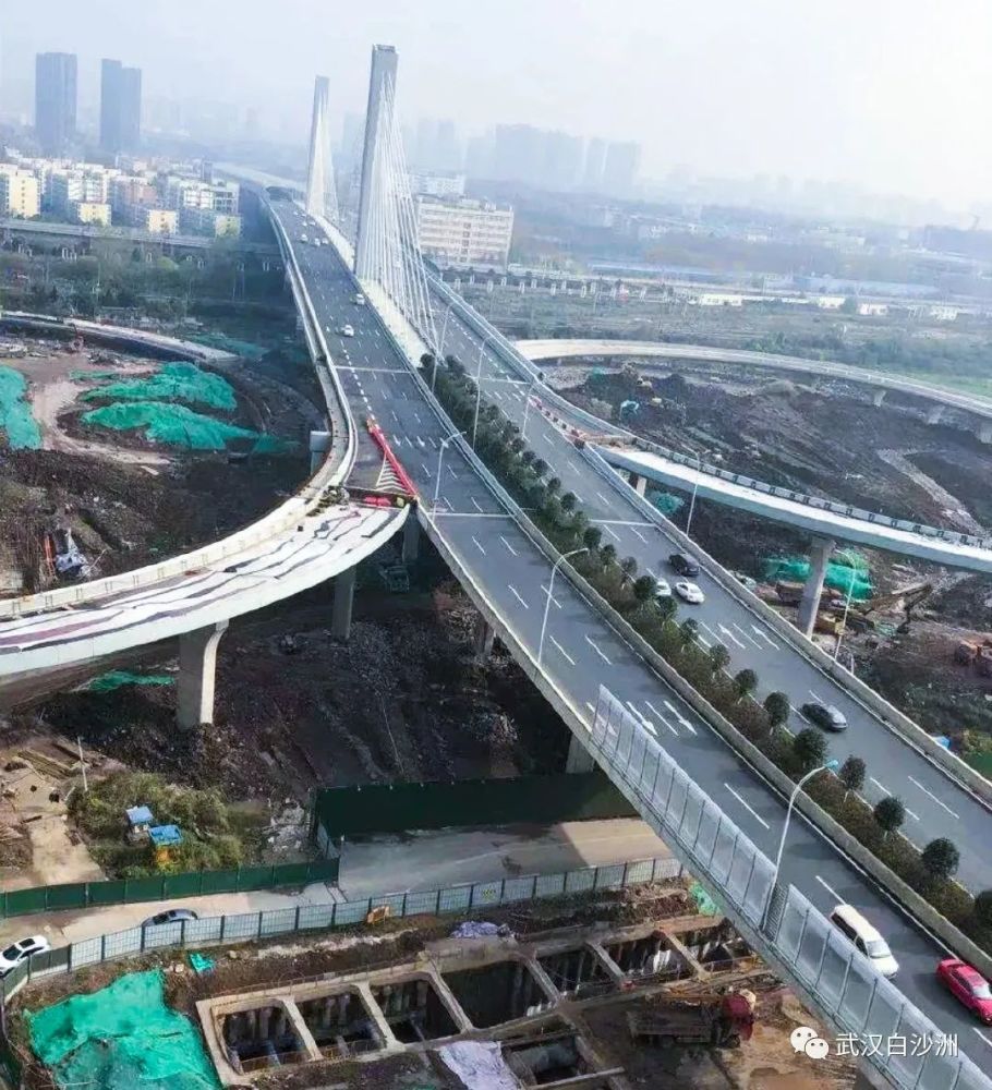 杨泗港快速通道上下烽火路匝道工程计划年底完成