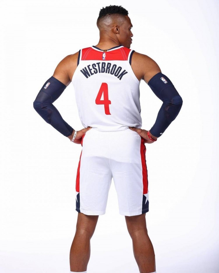 奇才4号正式亮相!威少晒定妆照:4