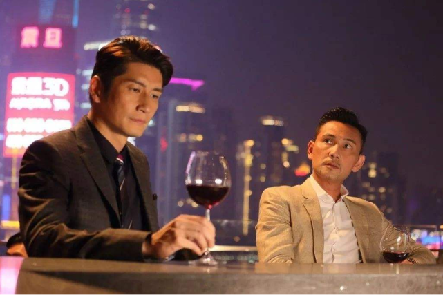 拍拖9年48岁袁文杰与小7岁女友终于要结婚了