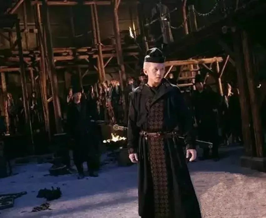 怎样佩戴刀剑实用又帅气看看古人都是怎样佩戴刀剑的