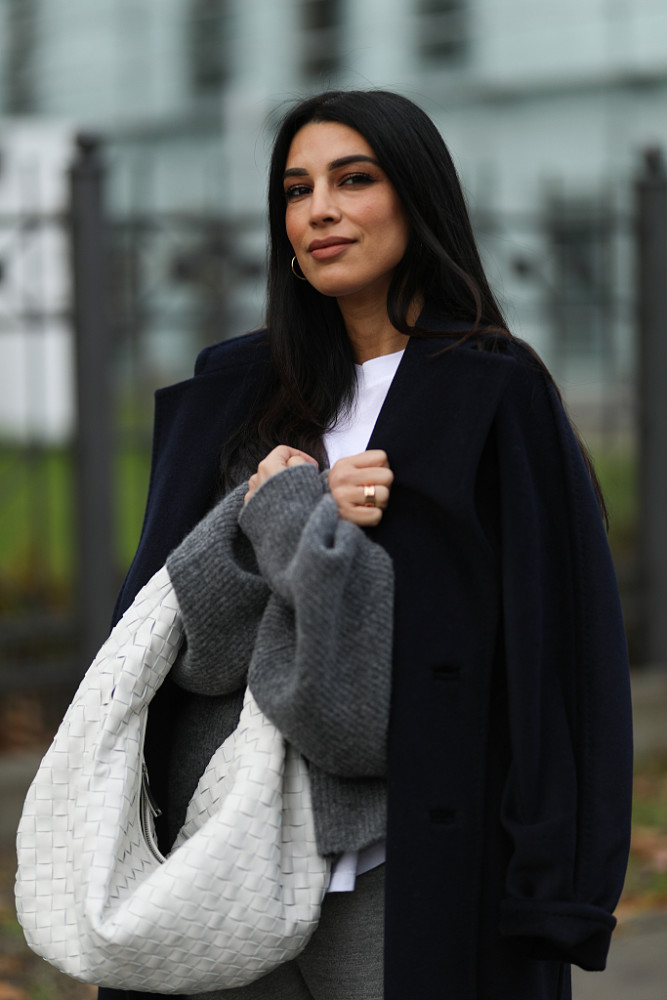 semrahunt街拍maxmara藏青色长大衣