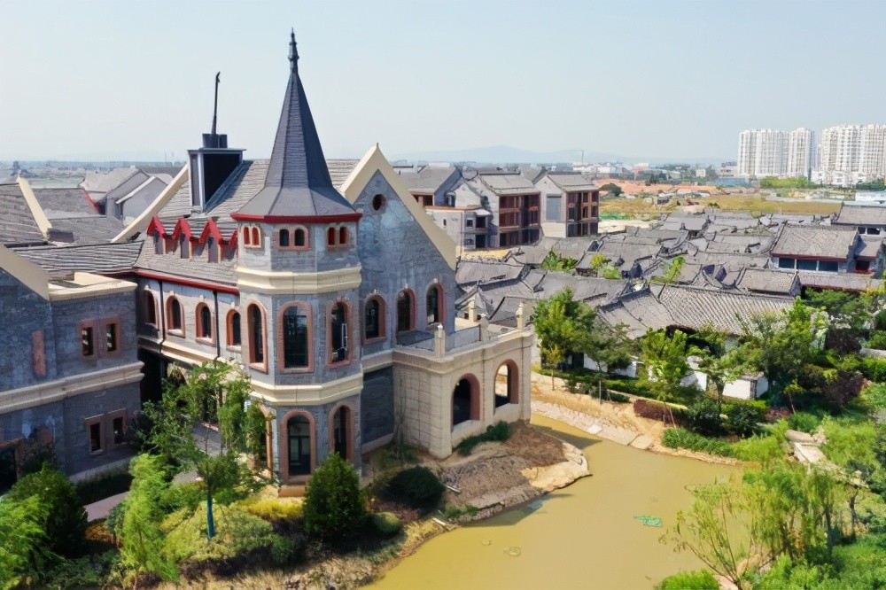 山东日照东港区观摩团点赞中建一局五公司涛雒风情小镇项目_腾讯新闻