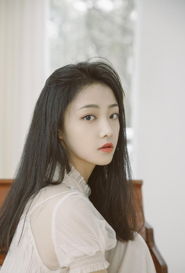 美女吴佳怡第3656气质潮流美图欣赏