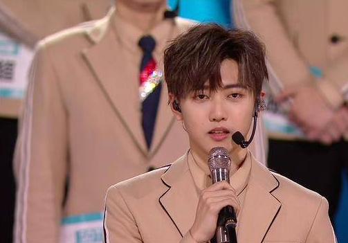 女明星曝光渣男意外露身份 焉栩嘉仍在参加活动 女星面临解约 腾讯新闻