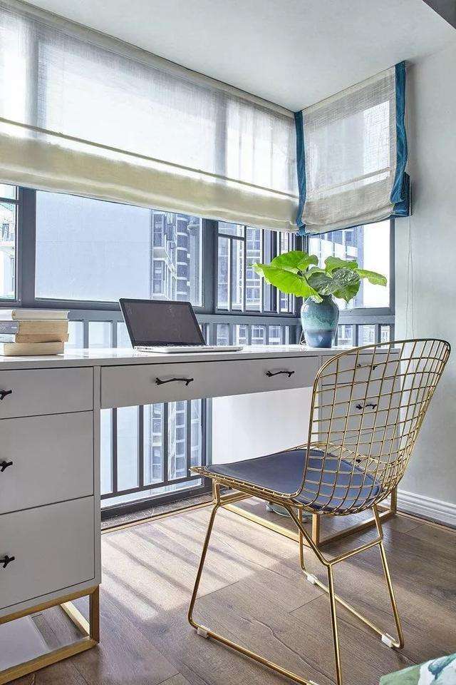 合适的书桌高度才能带来更加舒适的感受 腾讯新闻