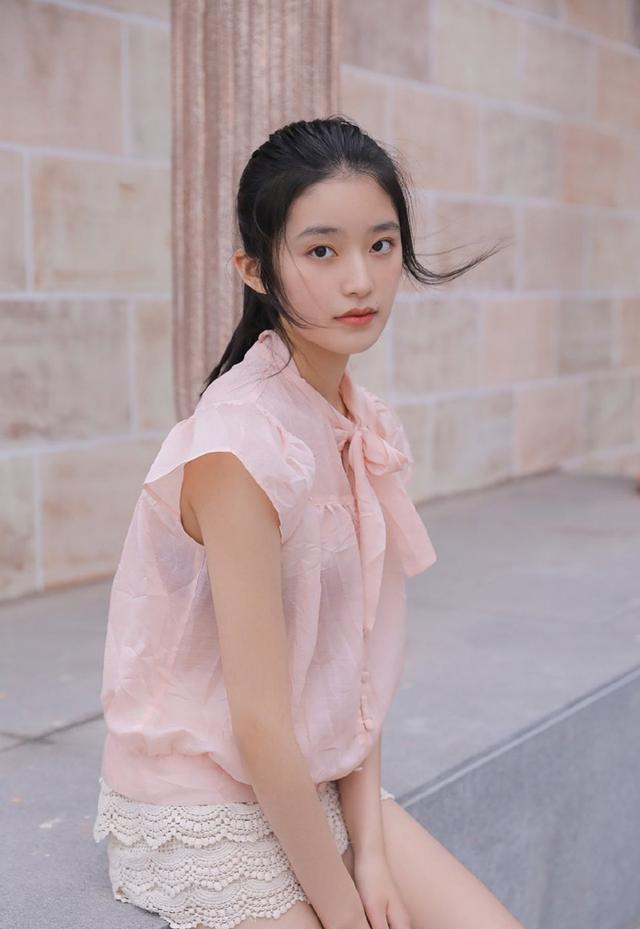 美女柴蔚第3590气质潮流美图欣赏