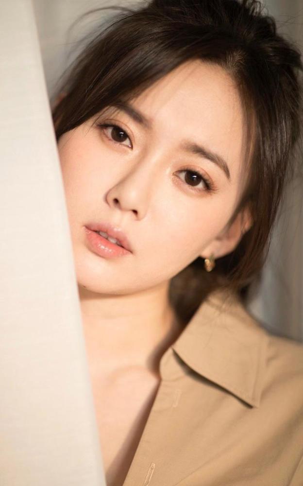 美女江铠同:第3705气质潮流美图欣赏