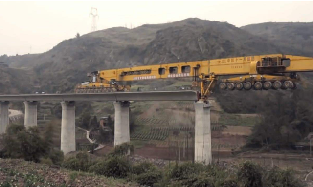 世界各国高铁里排名_中国高铁“称霸”全球,“基建狂魔排名排名又从海外传(2)