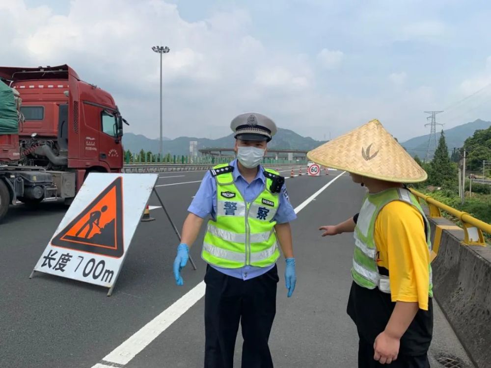 温州高速交警薛大才被授予"浙江省模范退役军人"!