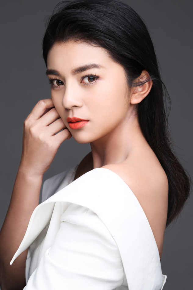 走红,被众人嫌丑后,如今美到认不出|谈莉娜|蒋媛|一起又看流星雨