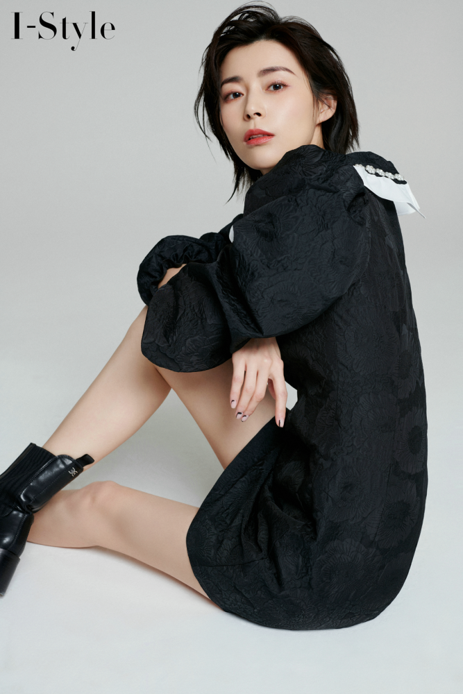 可飒可仙让卢杉解锁短发女生的百变穿搭