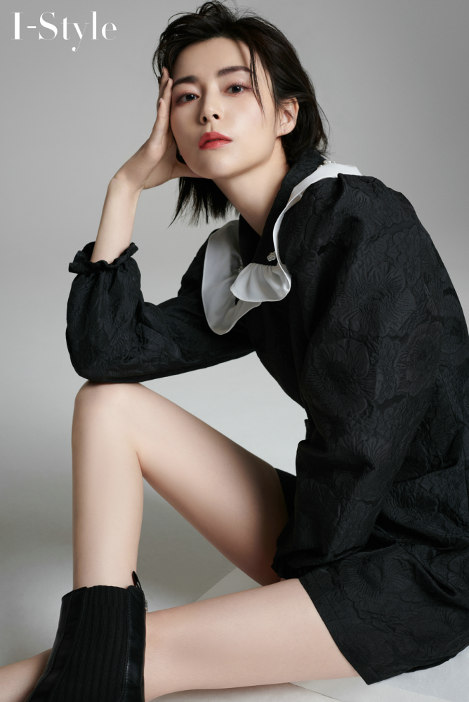 可飒可仙让卢杉解锁短发女生的百变穿搭