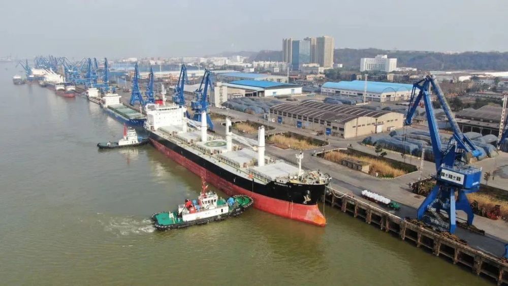 江苏12月20日起取缔长江江苏段水上过驳作业