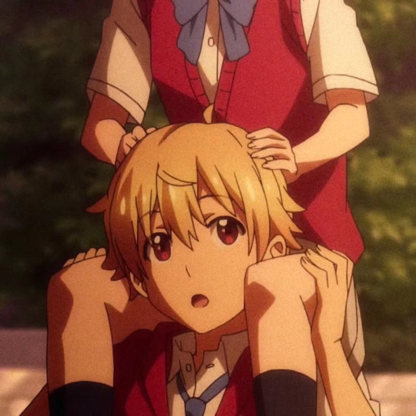 动漫情侣头像 傲娇贵族