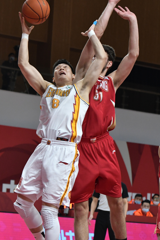 9投21分再创新高!张宁秀3 1大爆发:末节12分成爆冷功臣