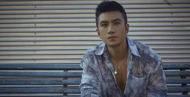 今年是肖顺尧出道的第10年,但他没有檀健次那么好的运气,资源一直以来