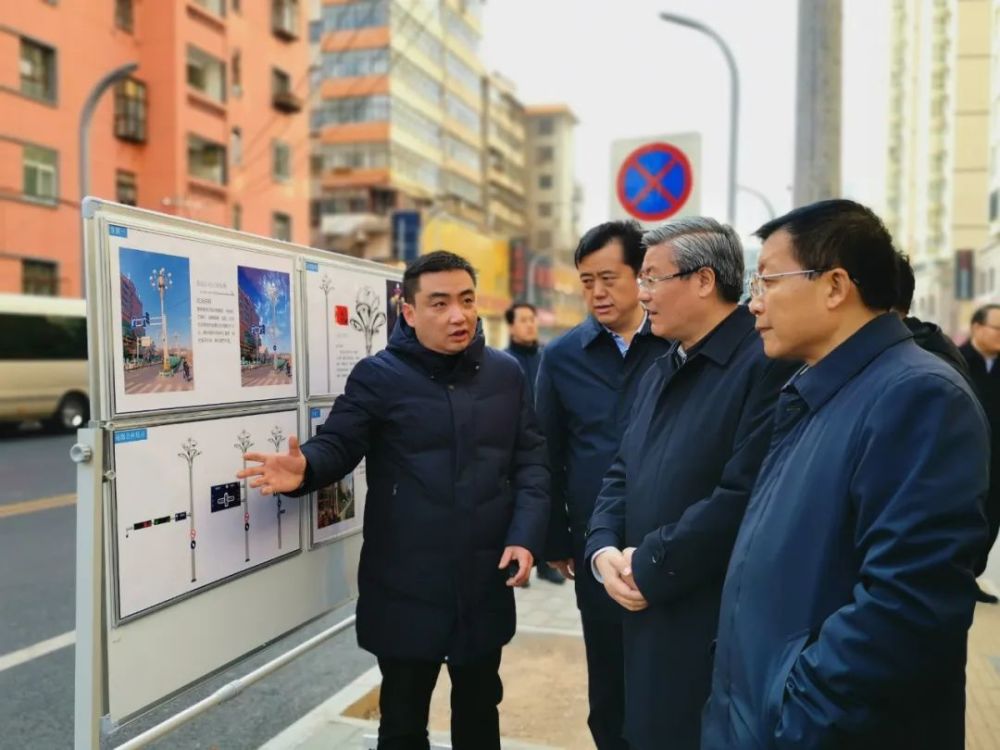 市领导王方太,武和谦及段廷智参加调研.