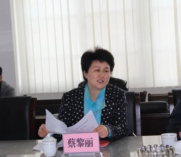 主播女副县长喊话网红女副县长:欢迎来打卡