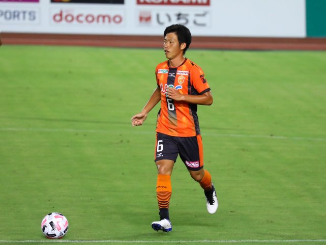 华裔小将成日本球队核心 未来目标参加奥运会 父亲是中国前国脚 北九州向日葵 高宇洋 山口雷诺法 前国脚 霜田正浩 J2联赛