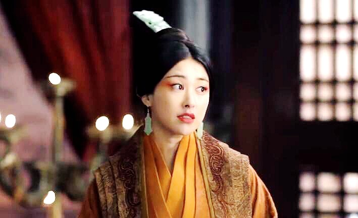 大秦赋:嬴政俩夫人身份显赫!却连赵姬漂亮都没有?观众:咋选的