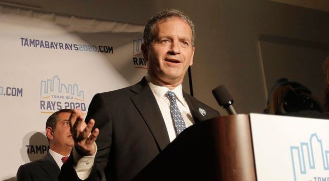 去年六月,坦帕湾光芒的大老板斯图亚特-斯特恩伯格(stuart sternberg)