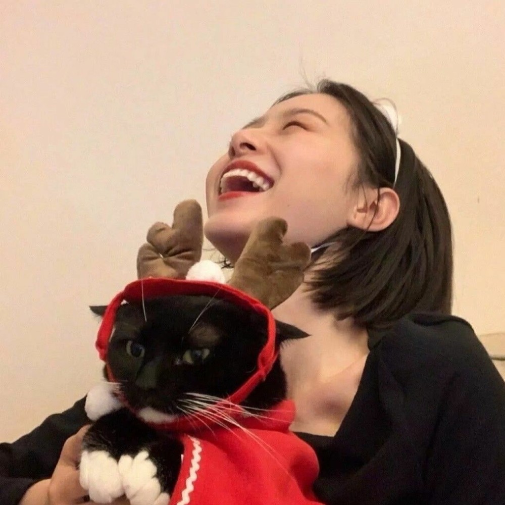 女生头像云边有个小卖部