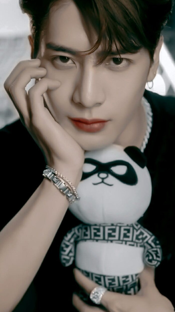 爱豆壁纸丨王嘉尔