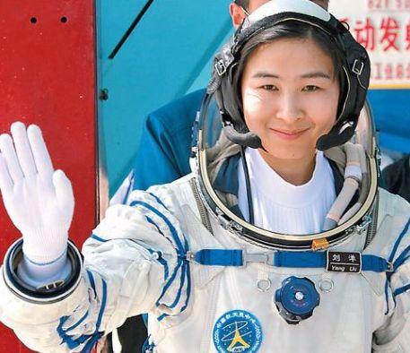 宇航员|女航天员刘洋在太空生活，怎么保护女性“隐私”呢？方法很简单