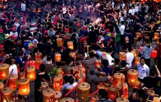 中国人口“最多”村子，人口数20万比一个县城多，全村只有一个姓