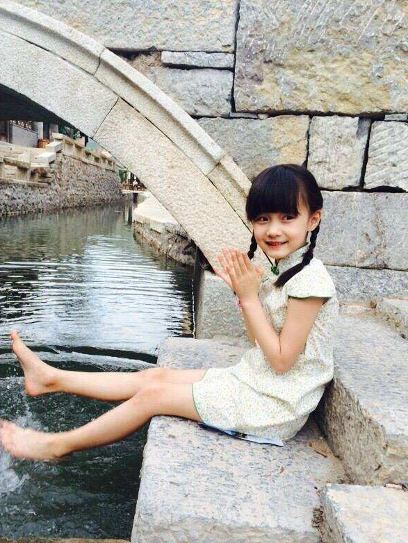 出演《虎妈猫爸》里的罗茜茜,一个从小就被爷爷奶奶宠坏的孩子,到了