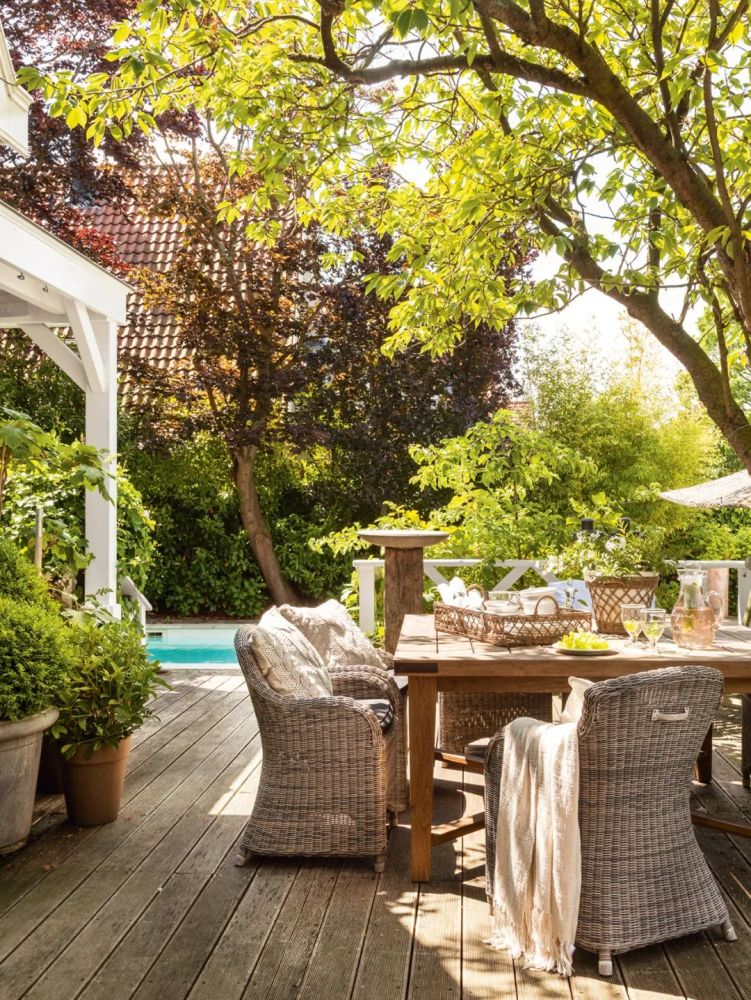 过成一首美好的诗在院子里对酒当歌,美食,美景,慢生活一切都那么惬意