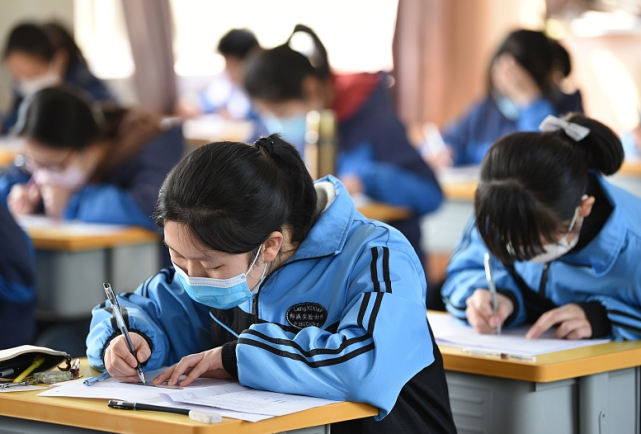 初三学生备战中考,要直面自身学习问题,努力冲刺重点高中