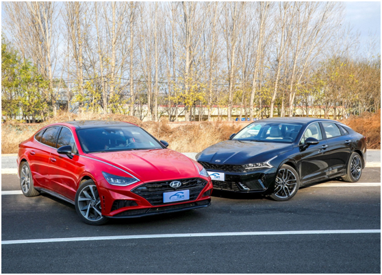 亲兄弟明较量全新k5凯酷对比索纳塔10